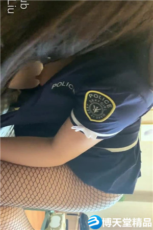 [国产剧情]性感女警阿梅图胸部丰满吹牛-btt